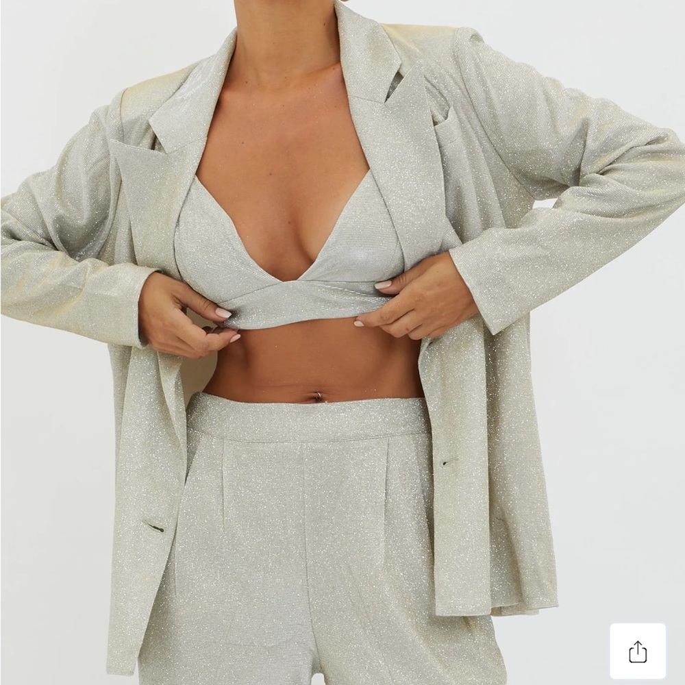 NWT Le Lis Silver Glitter Crop Top - Selfie Leslie - Picture 7 of 7